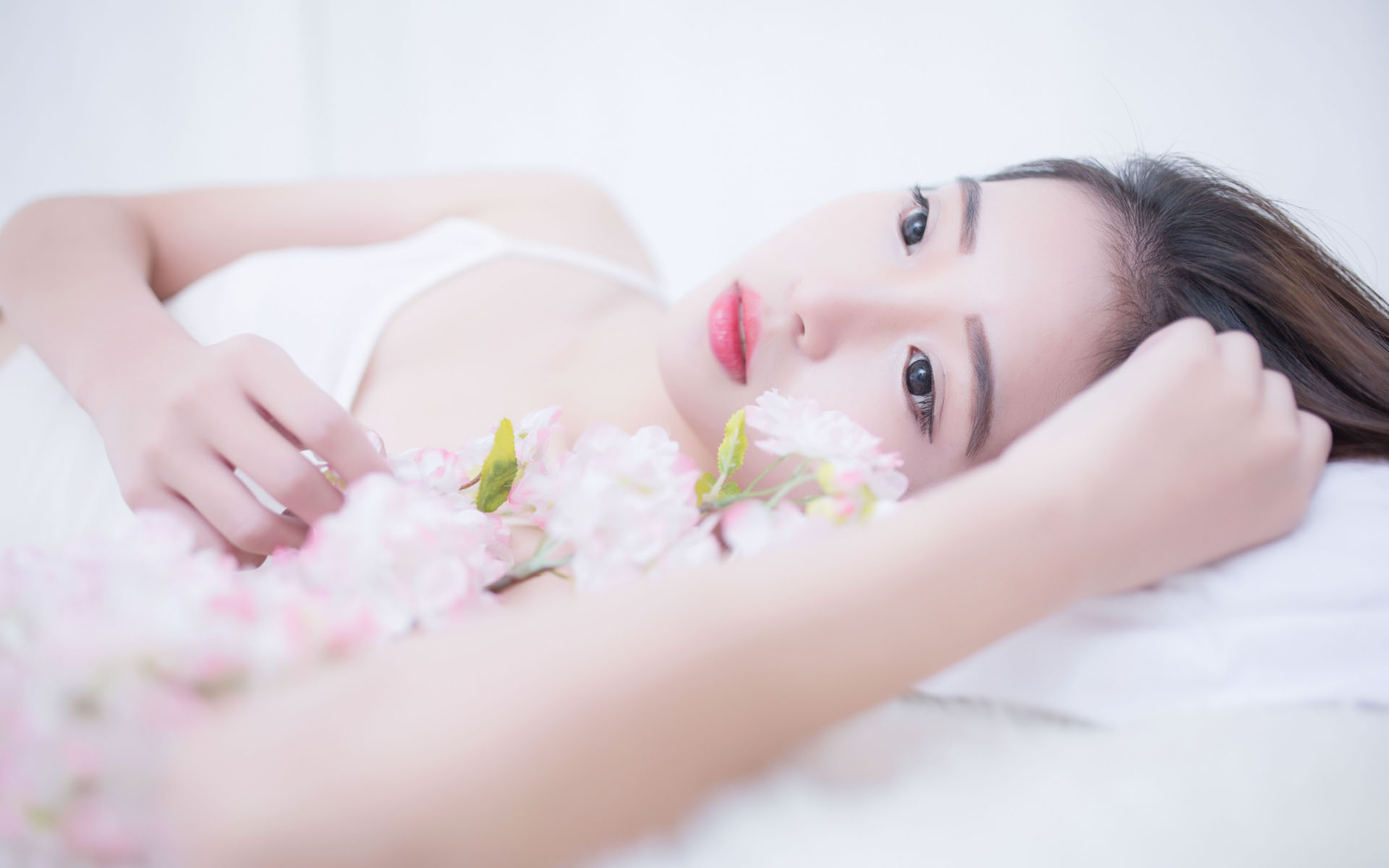 黄仁勋：将开始向中国市场销售H20芯片